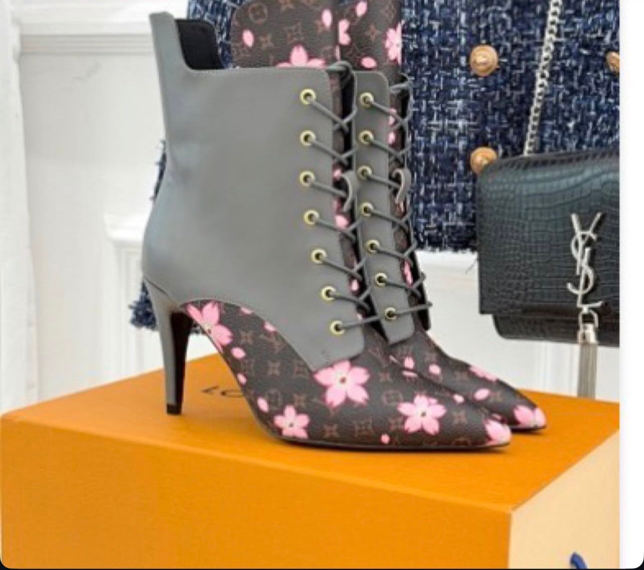 Women's Shoes