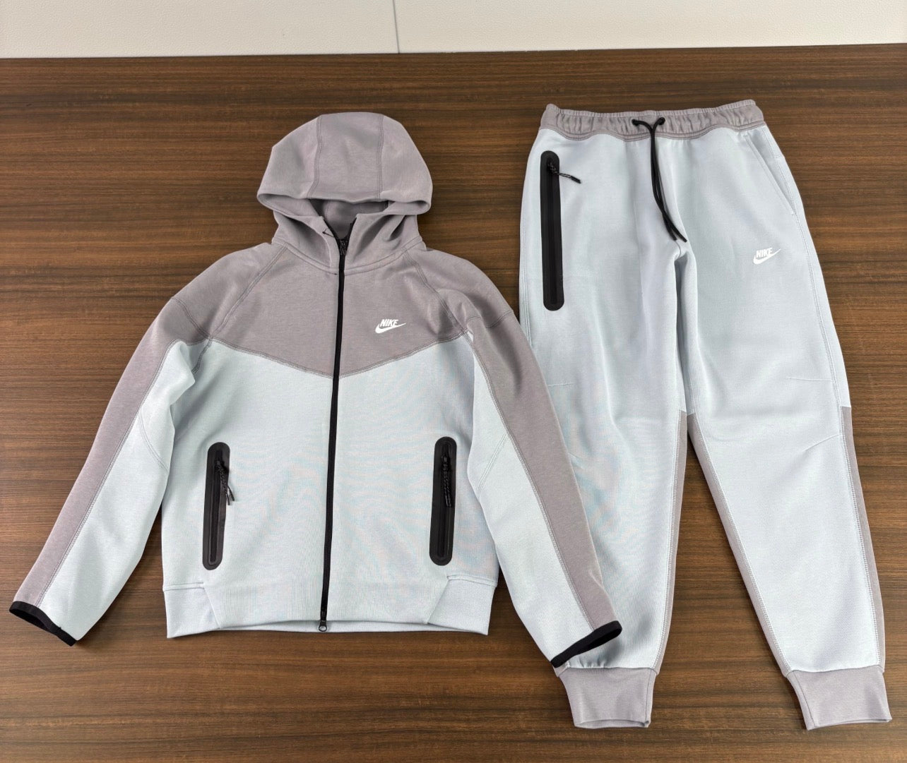 Men tracksuit